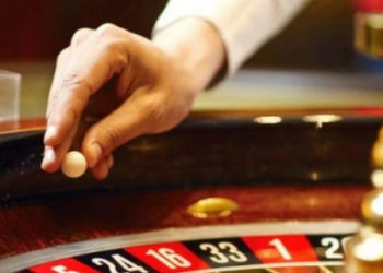 Djali i ish-politikanit ndalohet nga policia e Tiranës, pasi fitoi shuma të mëdha në kazino!