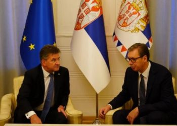 Vuçiç tregon çfarë u arrit në negociatat me Lajçak e Escobar: Lufta vazhdon dhe…