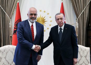 “Takim vëllazëror”, Rama takohet me Erdogan: Diskutuam për përballimin e dy sfidave…