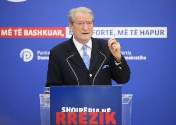 “Edi Rama po rrënon ekonominë shqiptare”, Berisha thirrje qeverisë: Ulni me 50% taksat e naftës