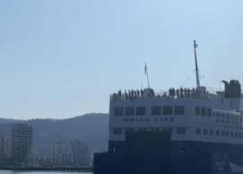 Nga Brindizi në Vlorë, zbarkuan nga trageti rreth 1 mijë pasagjerë italianë