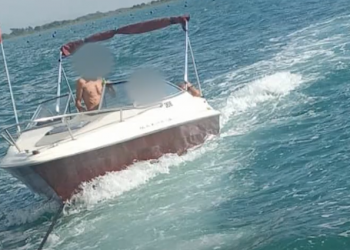 Pëson defekt skafi në Shëngjin, shpëtohen 4 pushues