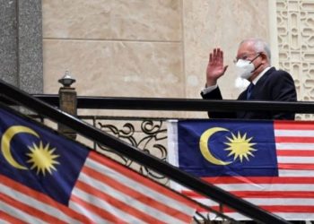 U akuzua për korrupsion, dënohet ish-kryeministri i Malajzisë