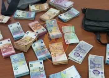 I gjetën mijëra euro e paund, procedohet për pastrim parash 28-vjeçari në Fier