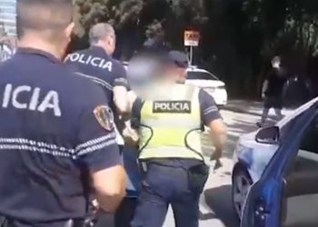 I vodhi gruas me forcë varësen e floririt në Tiranë, arrestohet autori