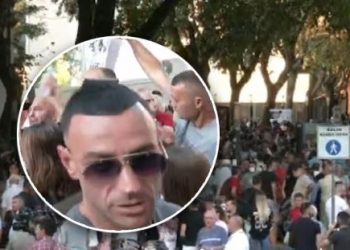 Stresi i bashkohet protestës për vrasjen e 7-vjeçares në Himarë