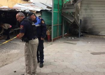 Tritol në një banesë në Krujë, autorët e hedhin mbi çati