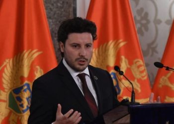 Mocioni i mosbesimit/ Parlamenti malazez debat: A do të bjerë qeveria e Abazoviçit?