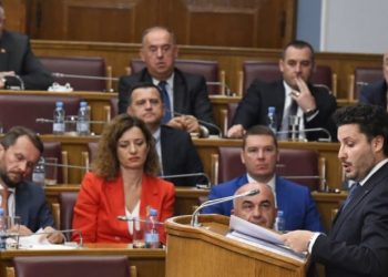 Abazoviç ofron ristrukturimin e qeverisë, ja sa deputetë nënshkruan nismën