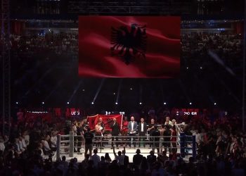 Florian Marku triumfon në Air Albania përballë Ramirez