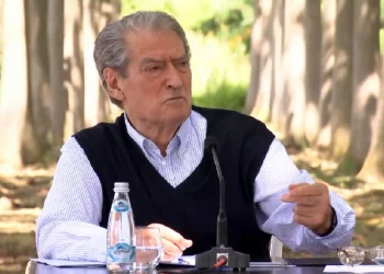 Shkoi për të kërkuar mbështetje, fermerët e Kasharit vënë në vështirësi Berishën