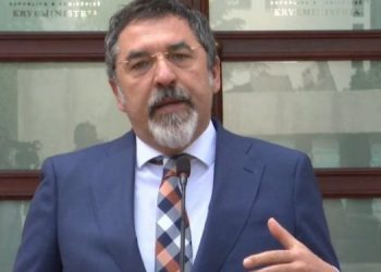 A keni ju përgjegjësi si ministër për ngjarjet e pazbardhura? Çuçi pranon fajin, por…