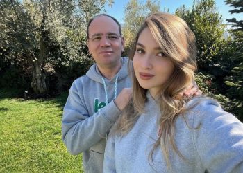 Ditëlindja e parë pa të atin, vajza e Bujar Nishanit prek me mesazhin