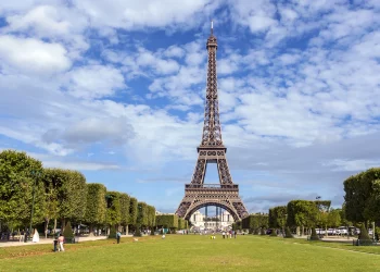 Kriza energjetike, ky vend u bën thirrje kompanive të përgatisin planet deri në shtator