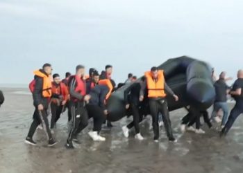 “Ec se e çanë ata or ti”/ Dështon përpjekja e shqiptarëve për të ikur në Angli, policia franceze u…(VIDEO)