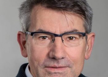 Histori suksesi/ Nga pastrues, shqiptari arrin të bëhet profesor universitar në Zvicër