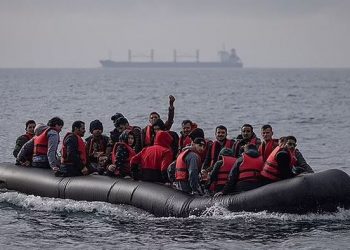 Ikja e të rinjve shqiptarë me gomone drejt Britanisë, Gjonaj: Në muajin shtator pritet…