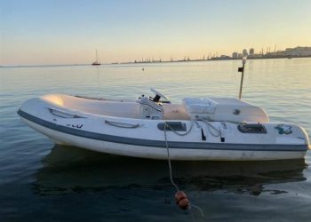 Pas bllokimit të mjeteve lundruese, pronarët protestë para policisë Kufitare Vlorë