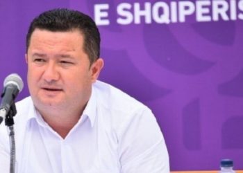 Hakerohet faqja zyrtare e kryebashkiakut të Gramshit