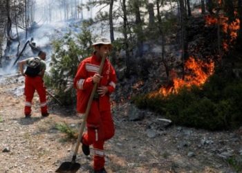 Shqipëria i lufton zjarret me pajisje 50 vjet të vjetra