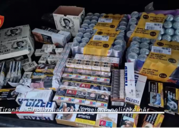 Kontrabandonin veshje, pije, cigare dhe rroba/ 3 të arrestuar në Tiranë