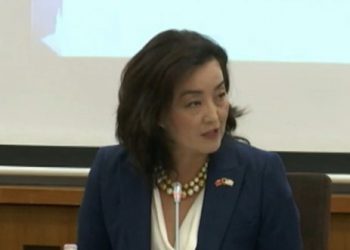 Marrëdhëniet Shqipëri-SHBA, Kim: Regjimi i Hoxhës helmoi miqësinë mes nesh