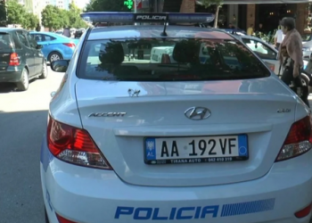 Qytetarët i besuan miellin për ta përpunuar, 37-vjeçarja nga Fieri “arratiset”