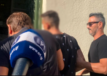 Babai shqiptar dhunoi foshnjën, flet në Prokurori: Ishte një moment…