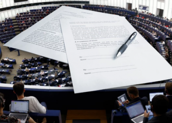 Negociatat mes Serbisë dhe BE-së/ Parlamenti Evropian nuk do t’i pezullojë, por…