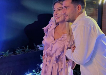 Një ditë para dasmës, Arbër Hajdari publikon foton e parë si dhëndër