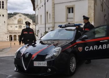 Emri/ Nuk pagoi lekët e kokainës, 31-vjeçarin shqiptar e varin tek ura me kokë poshtë