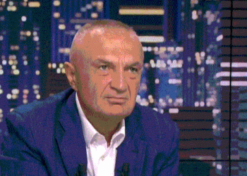 “Dosja është manipuluar”, Meta: Ligjet i bëjnë si i shijojnë më mirë Ramës