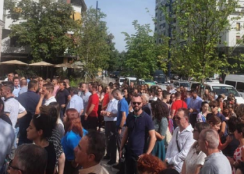 “Paratë po vidhen për inceneratorët”, PL: Të rriten menjëherë pagat e pedagogëve