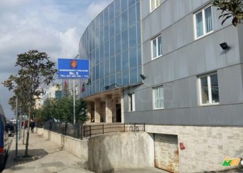 Vodhi një bankomat në Kamëz, 38-vjeçari arrestohet pas 8 vitesh (Emri)