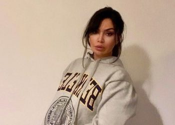 Përdhunimi i 11-vjeçares, këngëtarja shqiptare kritikon personazhet publik: Nëse doni ta…