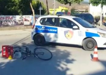 Shoferi “tapë” në alkool i pret rrugën të miturit në Pogradec, e kërcënon me thikë dhe…