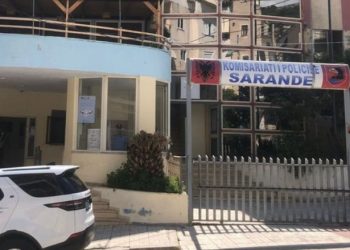 Shkelën Kodin e Etikës me turistin e dehur, pezullohen nga detyra dy policë