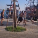Plas sherri në Sarandë, të rinjtë zihen me njëri-tjetrin për turistët (VIDEO)
