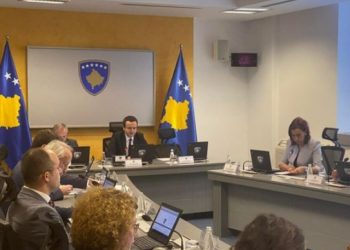 Merret vendimi/ Qeveria e Kosovës lejon eksportin e miellit, vajit dhe sheqerit