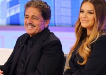 Festoi 75-vjetorin, urimi i nuses për Sabri Fejzullahun tërhoqi vëmendjen (FOTO)