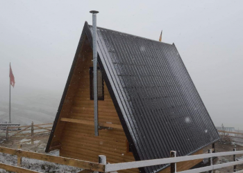 Bie bora e parë në Kosovë për këtë vjeshtë (FOTO)