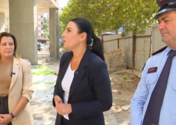 Balluku zbaton porosinë e Ramës, nis konfiskimin e ndërtimeve pa leje