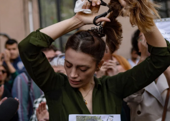 Protesta për vdekjen e 22-vjeçares në Iran, dhjetëra të vdekur