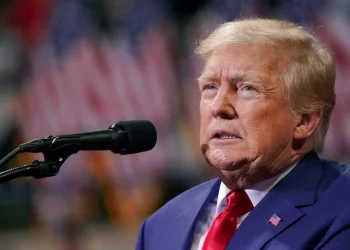 Rrëzohet padia e Trump ndaj Hillary Clinton dhe FBI-së, Gjykatësi: Denoncimi ishte një manifest…