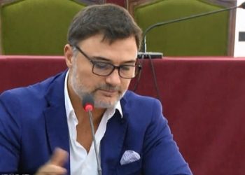 Sesioni i ri parlamentar, Alibeaj: Opozita të fokusohet te problemet e qytetarëve