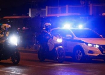 Autorë i një sërë grabitjesh në banka dhe lojëra fati, kapet shqiptari në Athinë