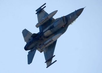 Rritet tensioni mes dy vendeve, avionët turq fluturojnë mbi ishujt grekë