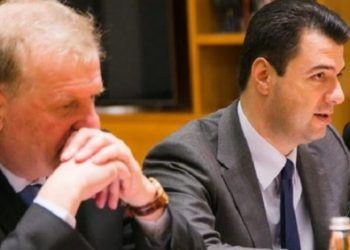 “Rusët financuan PD me 500 mijë dollarë”, ish ministri: Basha të pyetet për burimin e parave