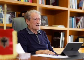 Shkarkimi i Gledis Nanos/ Berisha: E larguan se denoncoi lidhjet e krimit të familjarëve të Ramës