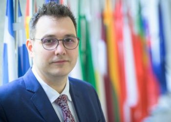 Hapa pozitivë për liberalizimin e vizave? Kryediplomati çek viziton këtë javë Kosovën